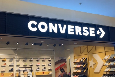 Brand Sepatu Ternama, Converse Hadir di Duta Mall Banjarmasin!